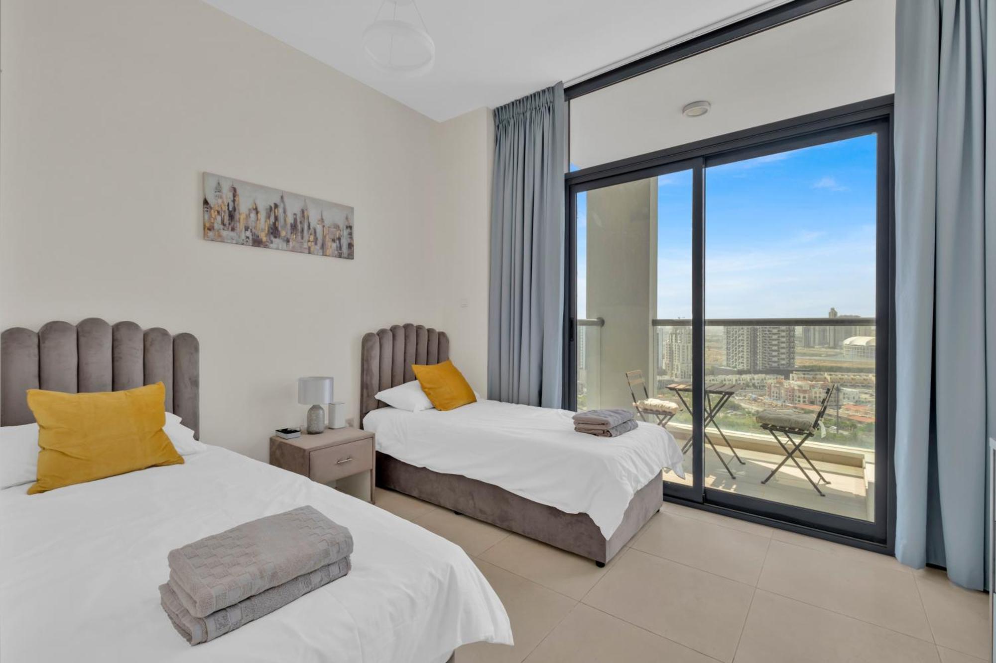 Apartment Stylish 2br For 6 With King Beds, Pool, Gym In Jvc *