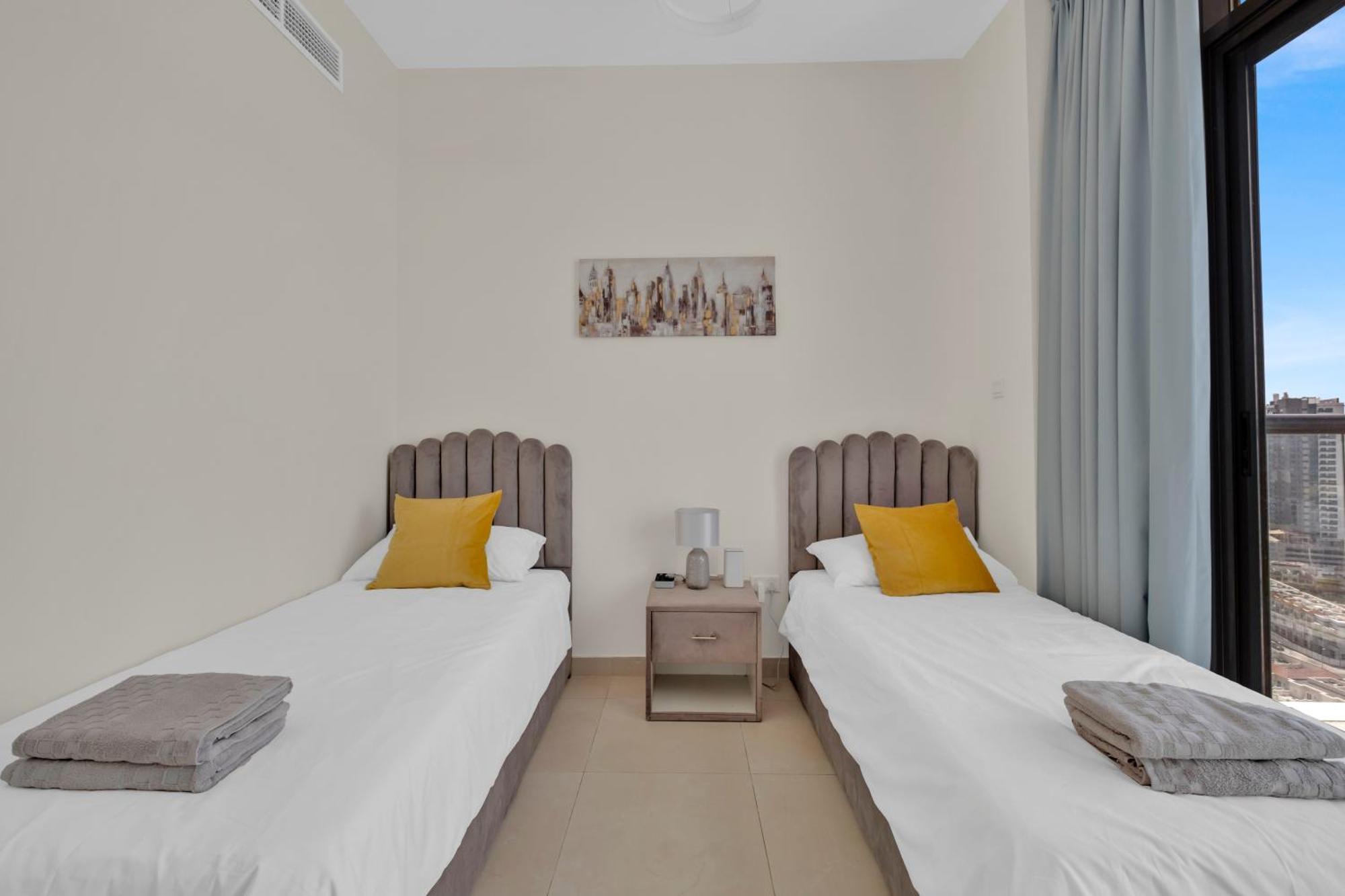 Apartment Stylish 2br For 6 With King Beds, Pool, Gym In Jvc