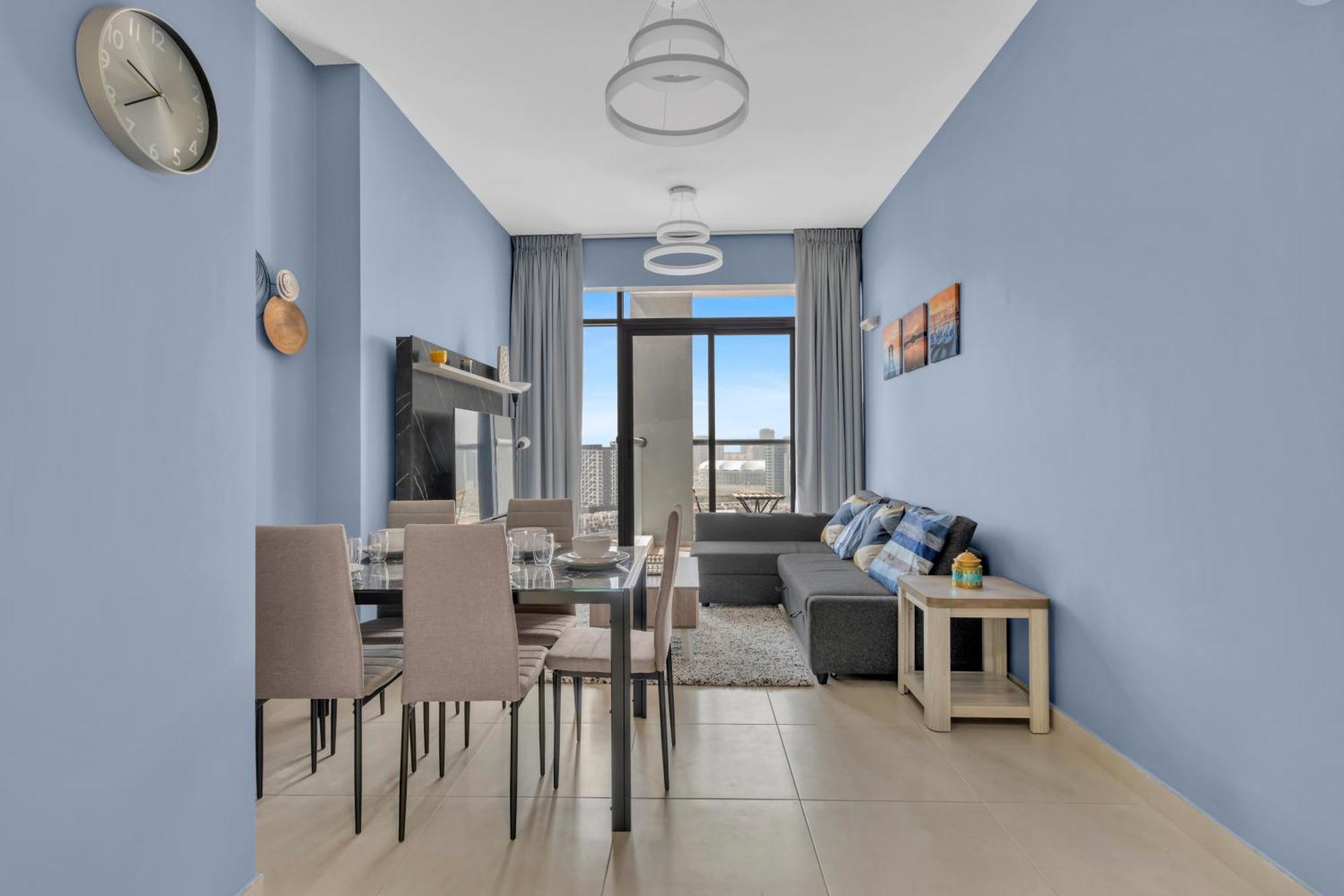 Apartment Stylish 2br For 6 With King Beds, Pool, Gym In Jvc *