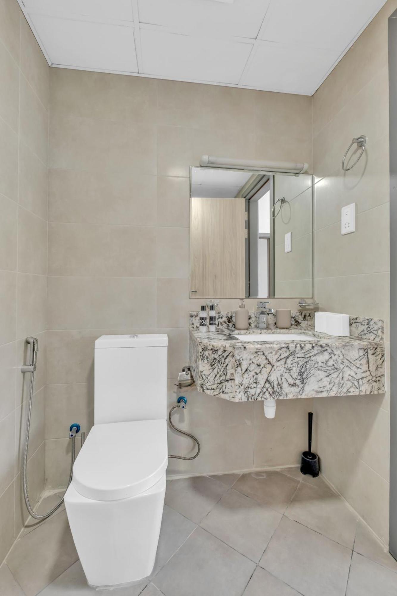 Apartment Stylish 2br For 6 With King Beds, Pool, Gym In Jvc