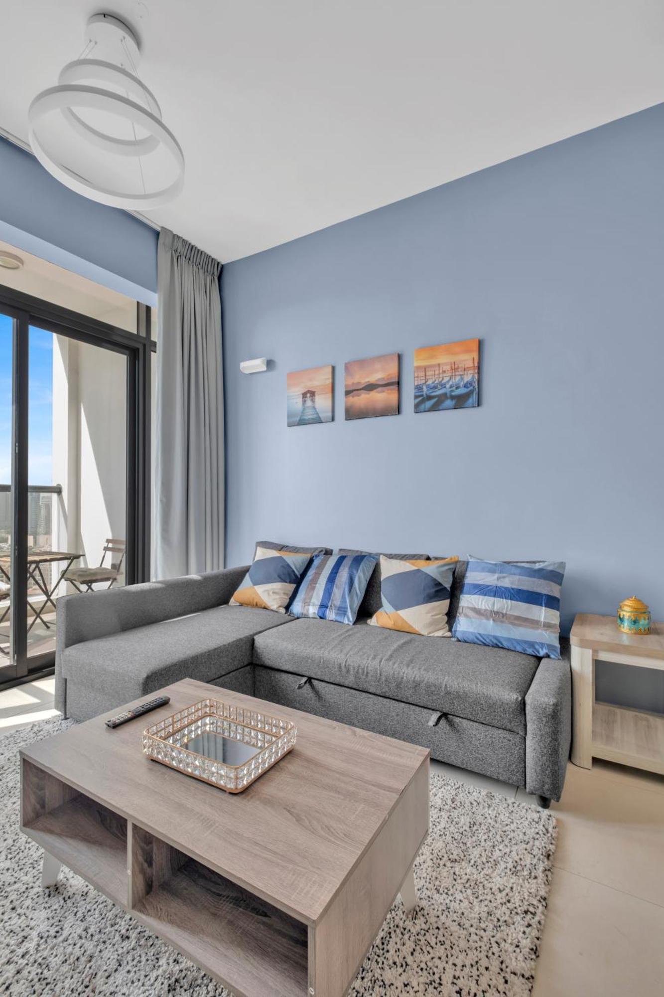 Apartment Stylish 2br For 6 With King Beds, Pool, Gym In Jvc